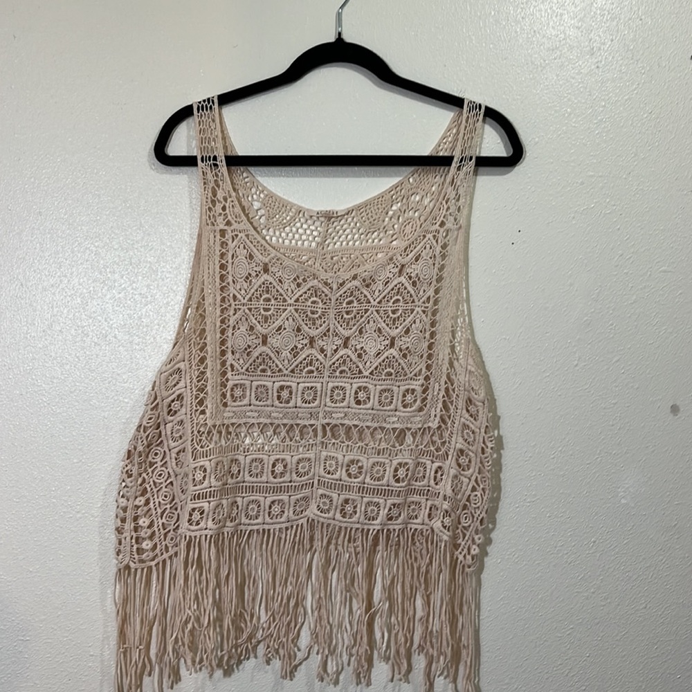 Active cream colored crocheted top. Size L